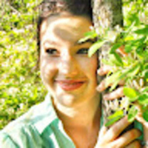 Meet your Posher, Casandra